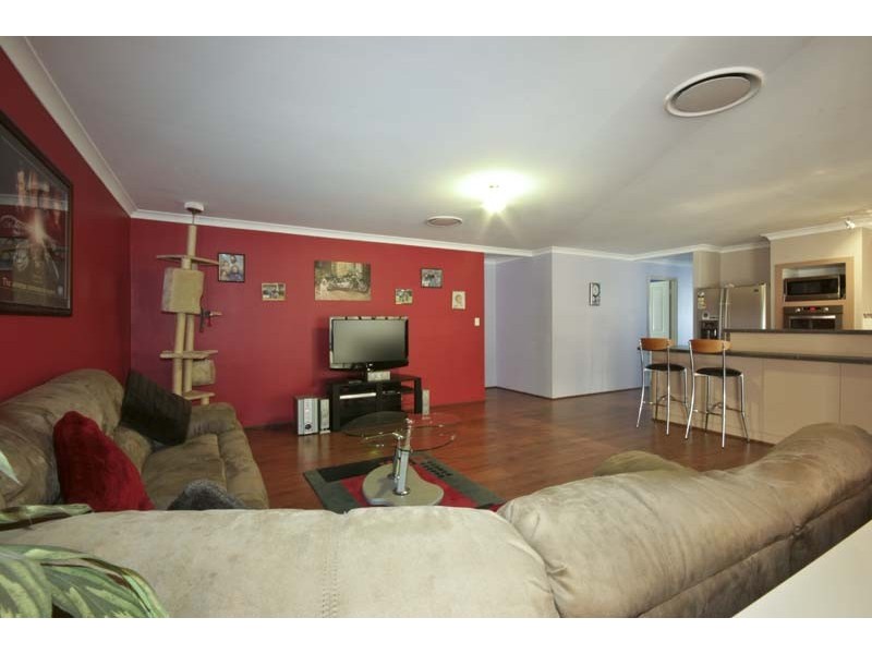 11 Swallowtail Avenue, Success WA 6164