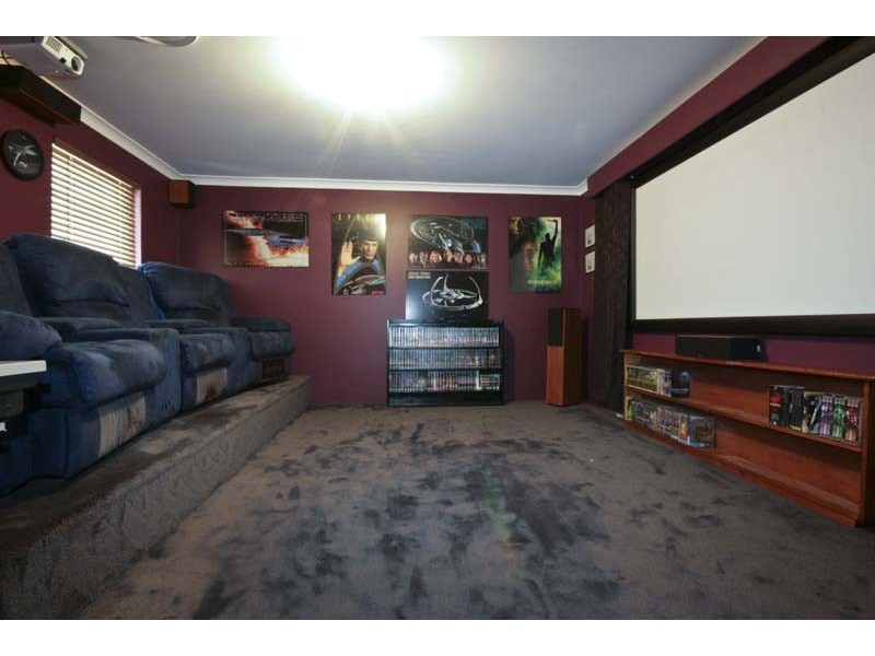 11 Swallowtail Avenue, Success WA 6164