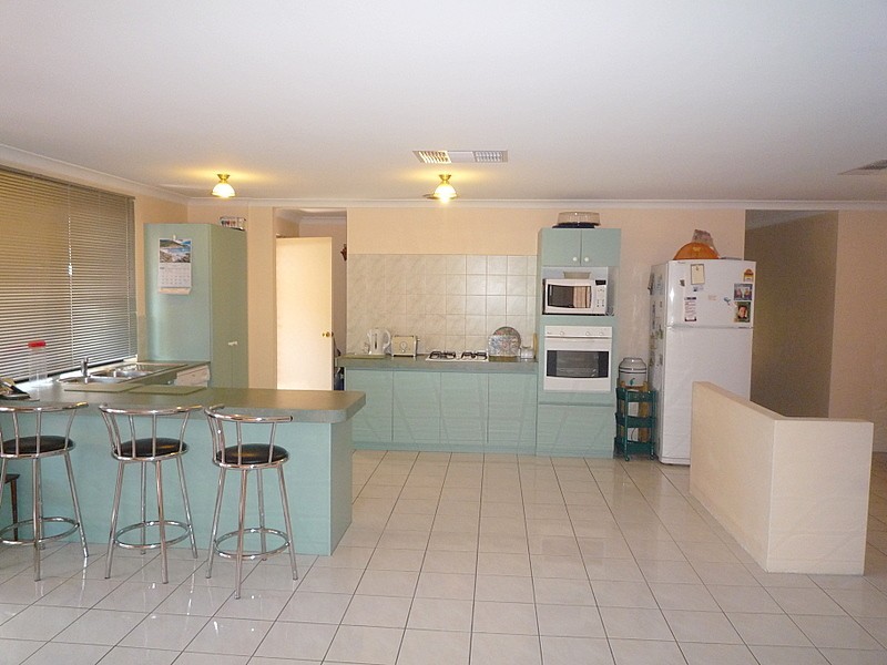 12 Dowerin Close, Beeliar WA 6164