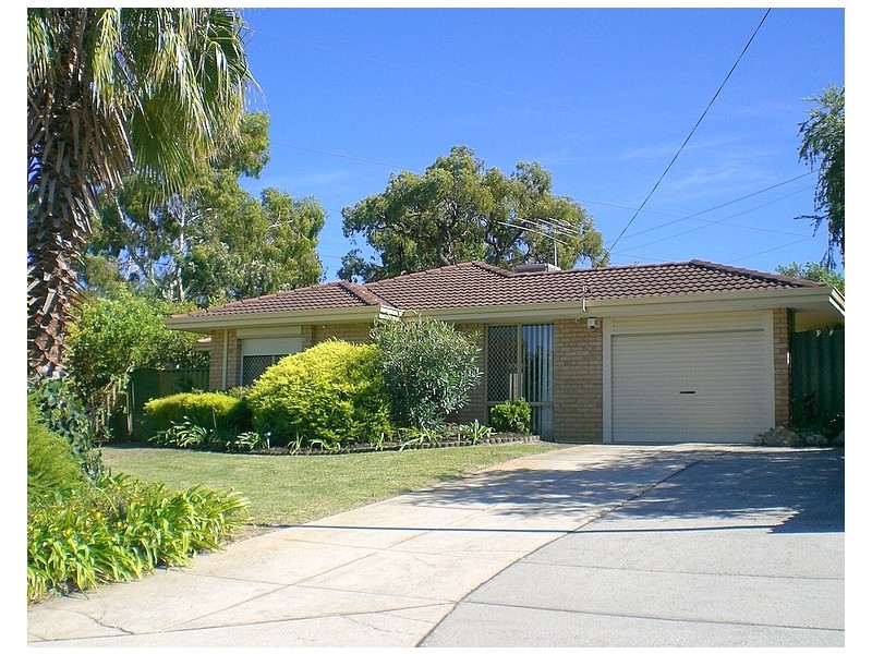 9 Pond Place, South Lake WA 6164