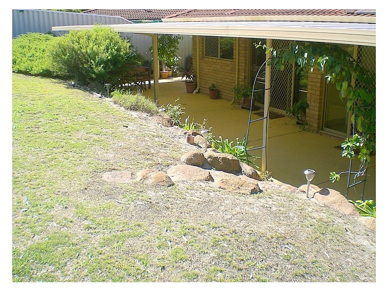 9 Pond Place, South Lake WA 6164