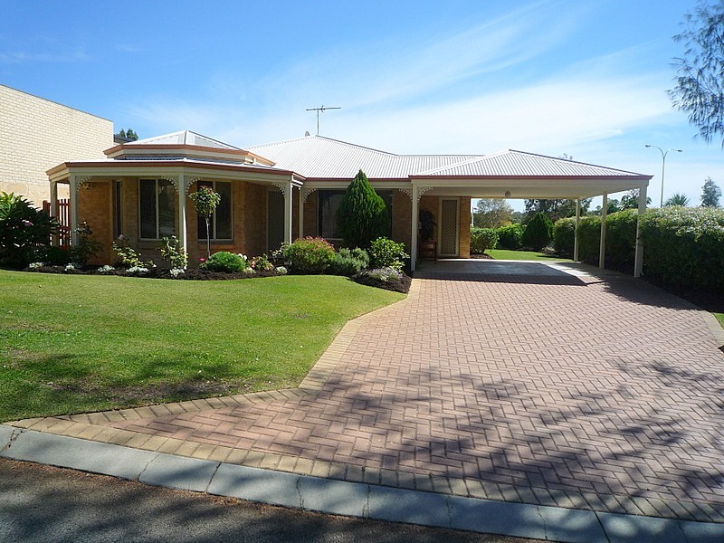 7 Lesueur Pass, Beeliar WA 6164