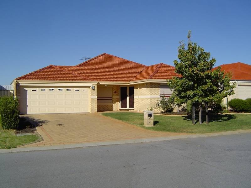 43 Minerva Loop, Success WA 6164