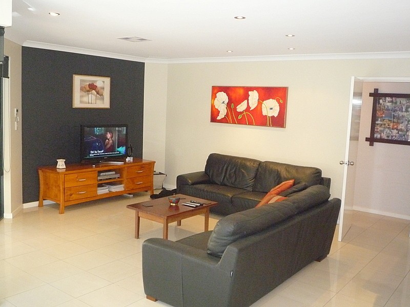 11 Astroloma Drive, Success WA 6164