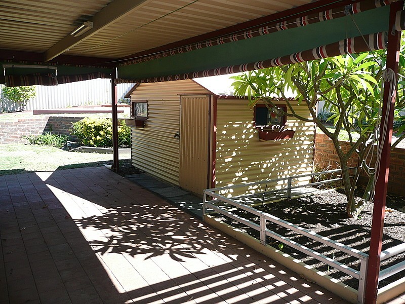 9 Meadowbank Terrace, South Lake WA 6164