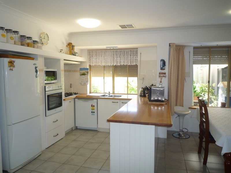 292 Yangebup Road, Yangebup WA 6164