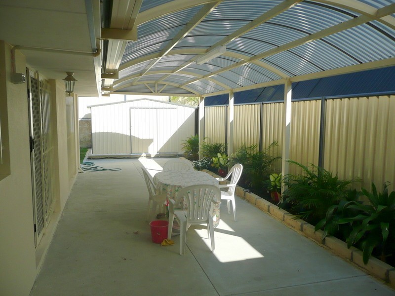 22 Beroona Way, South Lake WA 6164
