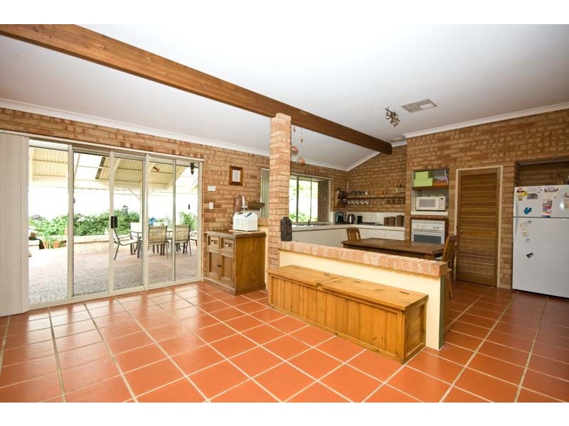 5 Manna Court, South Lake WA 6164