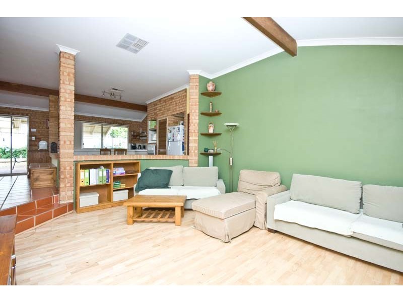 5 Manna Court, South Lake WA 6164