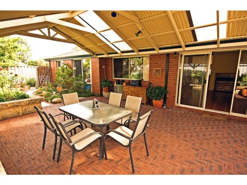 5 Manna Court, South Lake WA 6164