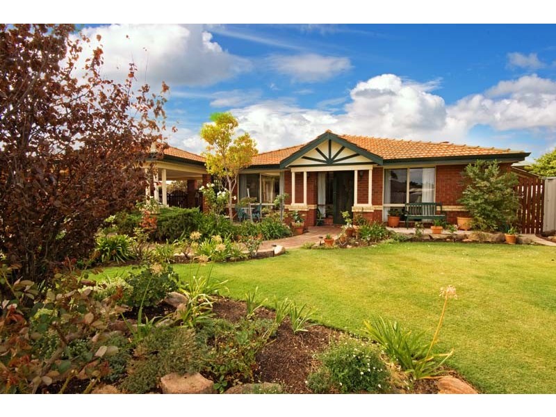 5 Manna Court, South Lake WA 6164