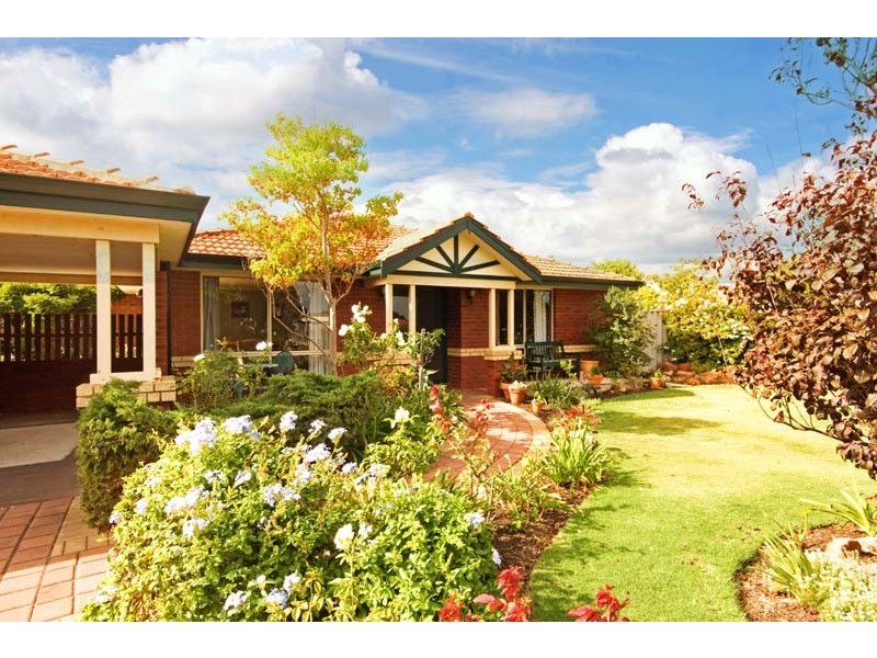 5 Manna Court, South Lake WA 6164