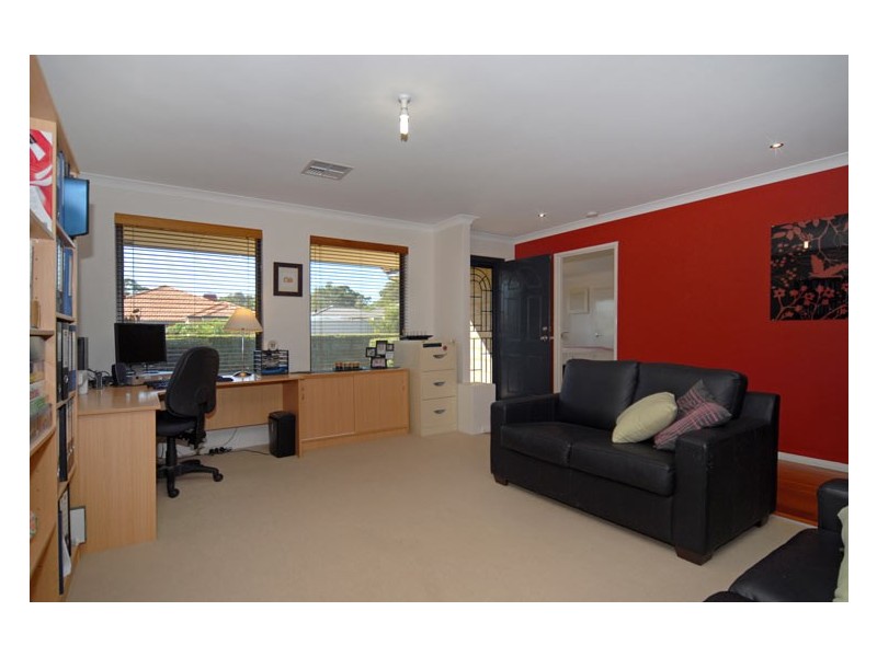 3 Colgrave Mews, South Lake WA 6164