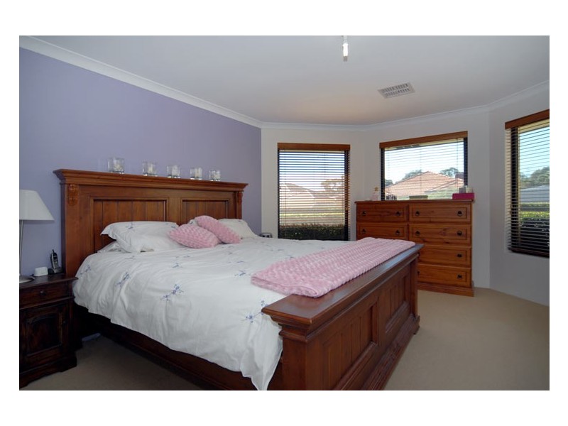 3 Colgrave Mews, South Lake WA 6164