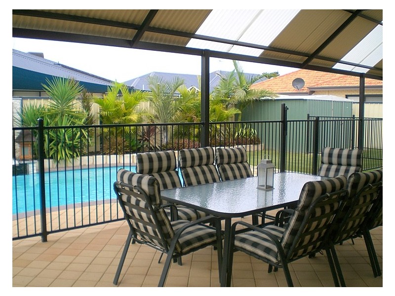 7 Barnes Way, Success WA 6164