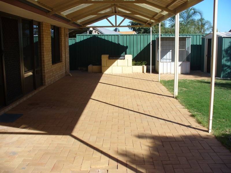 7 Impson Gardens, South Lake WA 6164