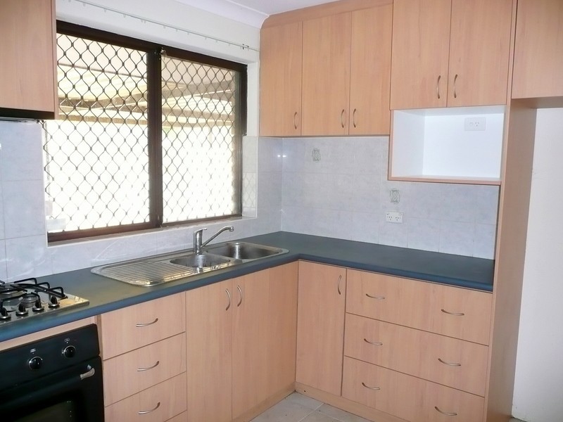 16 Tarndale Way, South Lake WA 6164