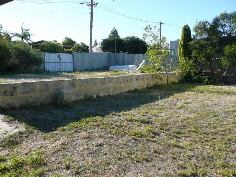 16 Tarndale Way, South Lake WA 6164
