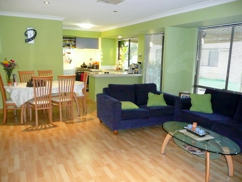 11 Lanagan Rise, South Lake WA 6164