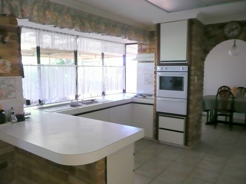 70 Elderberry Drive, South Lake WA 6164