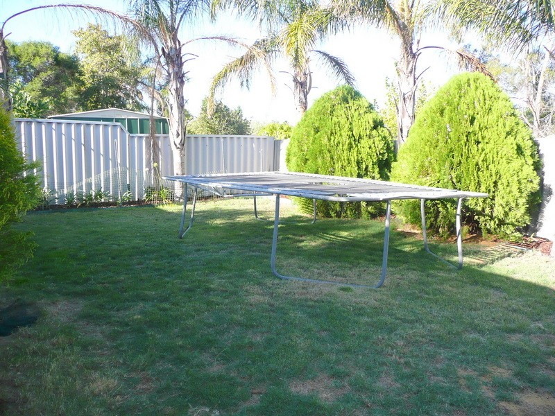 70 Elderberry Drive, South Lake WA 6164