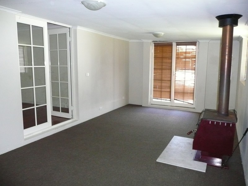 31 Berrigan Drive, South Lake WA 6164