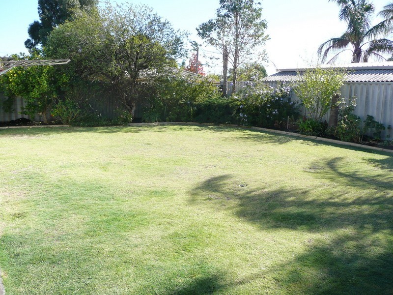 31 Berrigan Drive, South Lake WA 6164