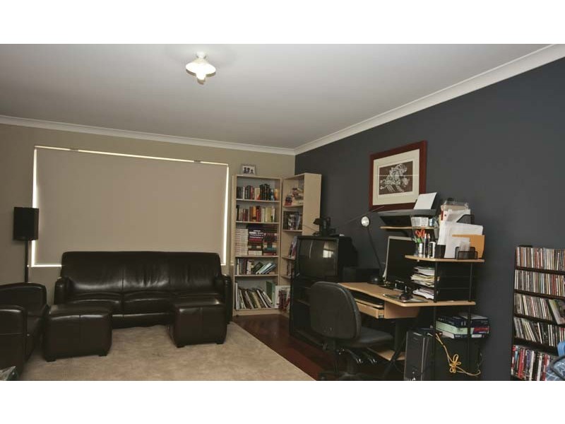 34 Montgomery Drive, Success WA 6164