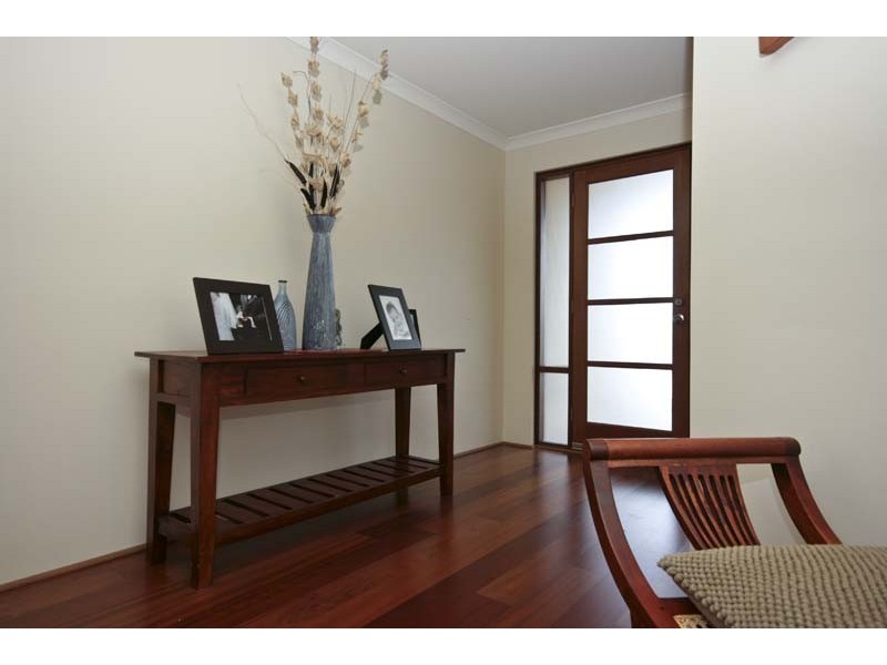 34 Montgomery Drive, Success WA 6164