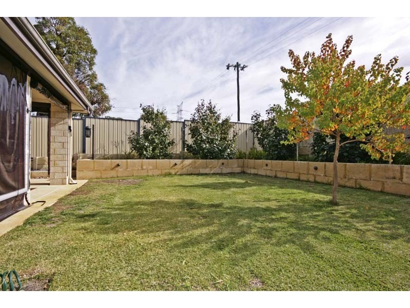 34 Montgomery Drive, Success WA 6164