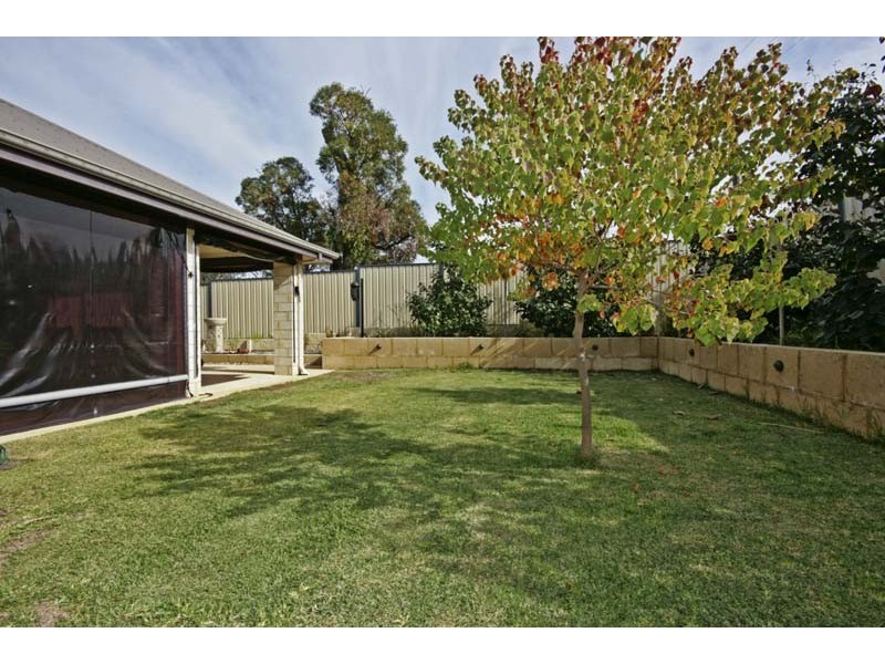 34 Montgomery Drive, Success WA 6164