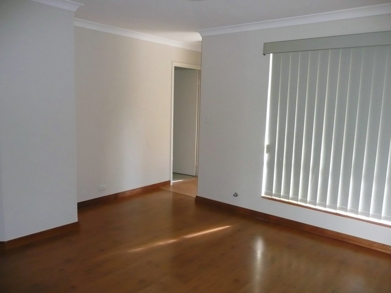 12A Mollerin Place, South Lake WA 6164