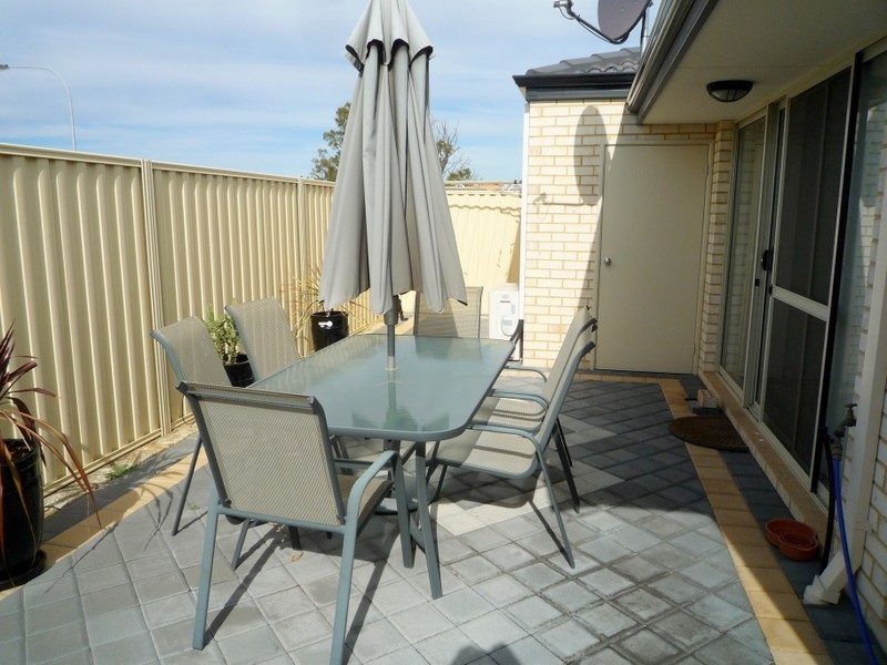 8/16 Bonito Place, Yangebup WA 6164