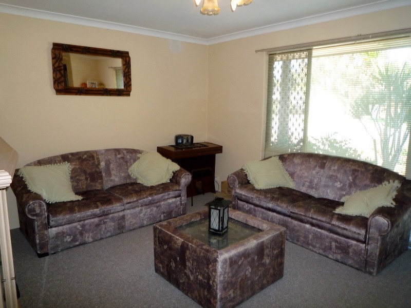 2 Lachlan Way, Bibra Lake WA 6163