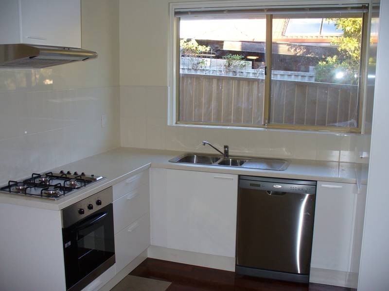 16 Lockett Street, Coolbellup WA 6163