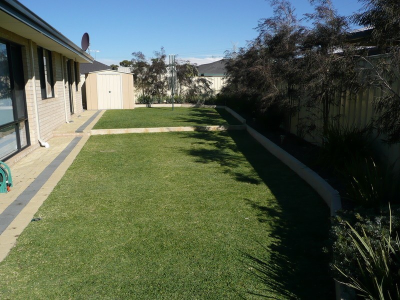 15 Sycamore Avenue, South Lake WA 6164