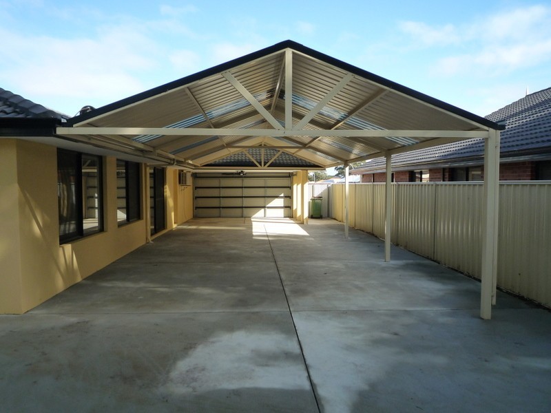 10 Milano Loop, Seville Grove WA 6112