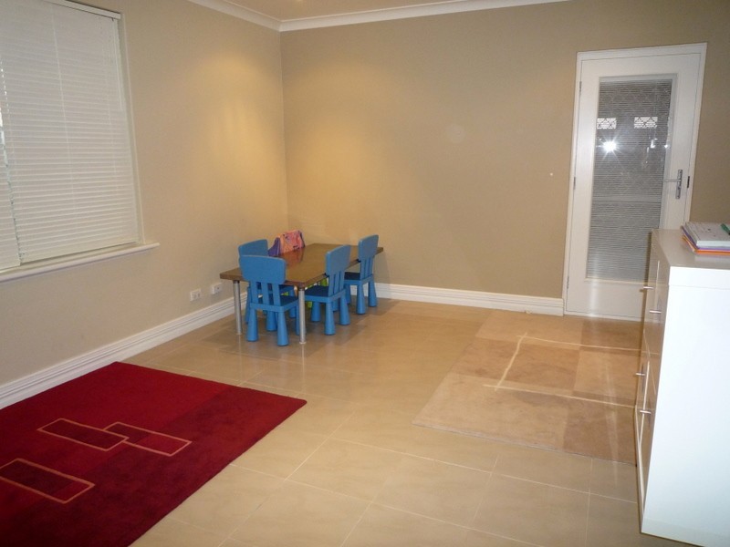 40 Dotterel Way, Yangebup WA 6164