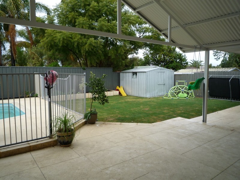 40 Dotterel Way, Yangebup WA 6164
