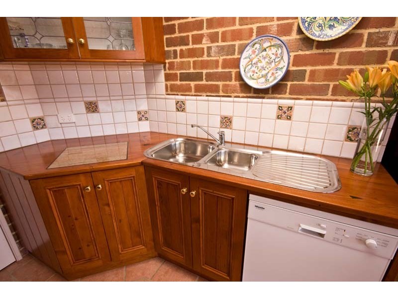 9 Orsulich Loop, Spearwood WA 6163
