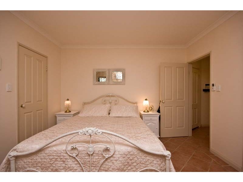 9 Orsulich Loop, Spearwood WA 6163
