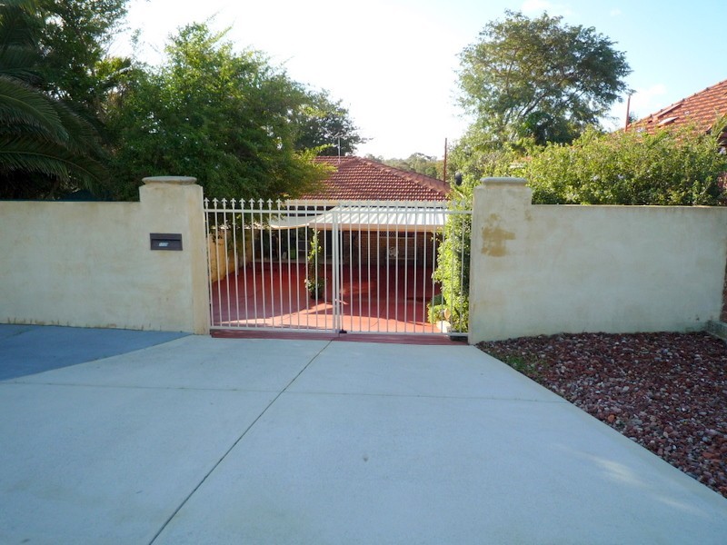 158 Cordelia Avenue, Coolbellup WA 6163