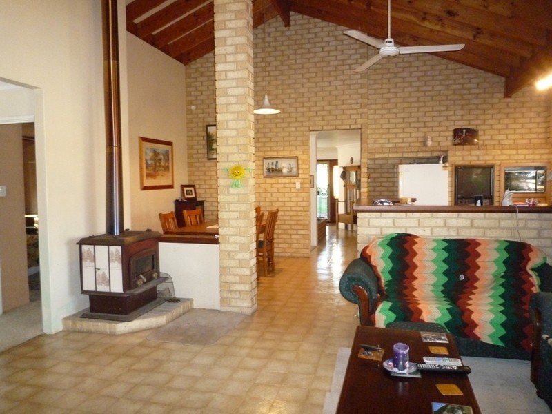 23 Browning Way, Munster WA 6166