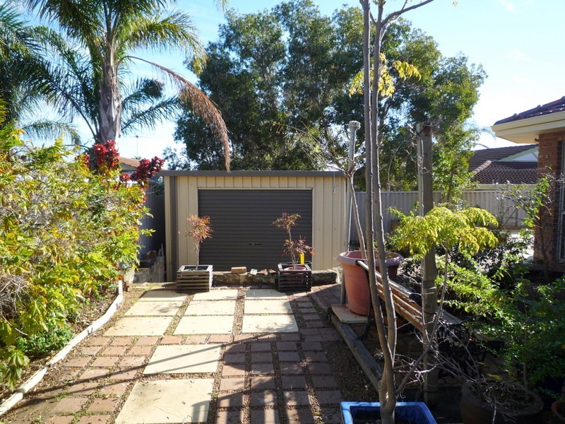 23 Browning Way, Munster WA 6166