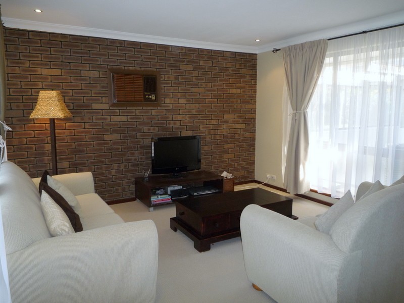 13 Stone Court, Bibra Lake WA 6163