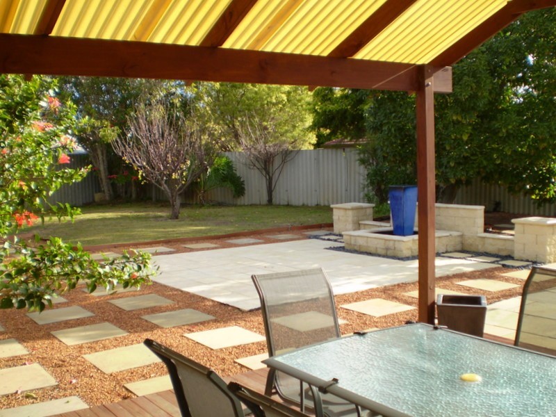 13 Stone Court, Bibra Lake WA 6163