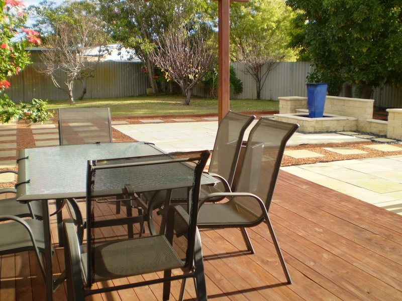 13 Stone Court, Bibra Lake WA 6163