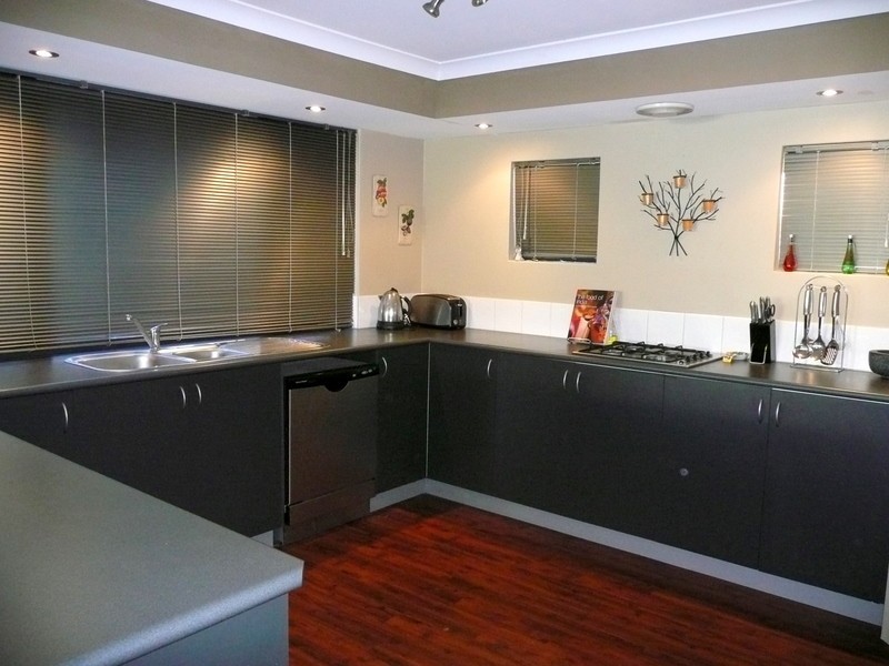 2 Bendee Drive, Atwell WA 6164