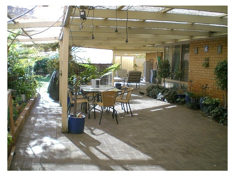 18 Bolderwood Drive, South Lake WA 6164