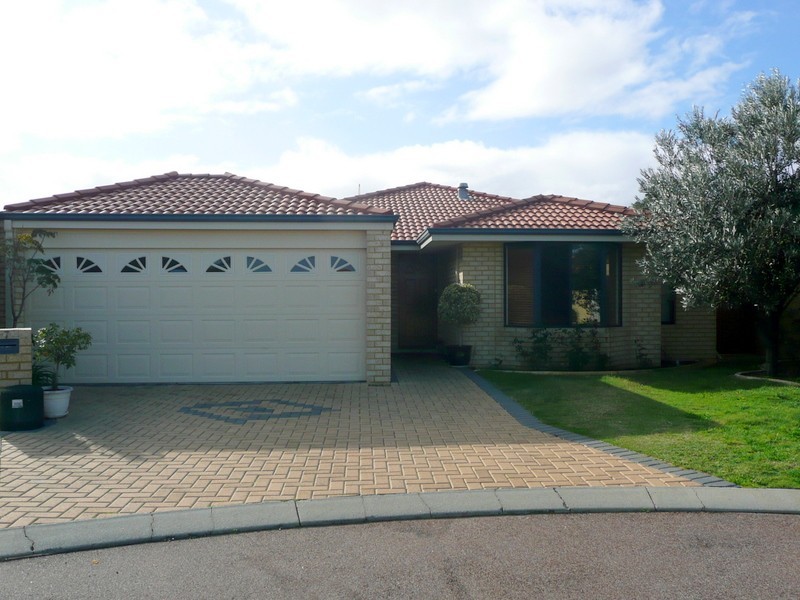 7 Pear Place, Spearwood WA 6163